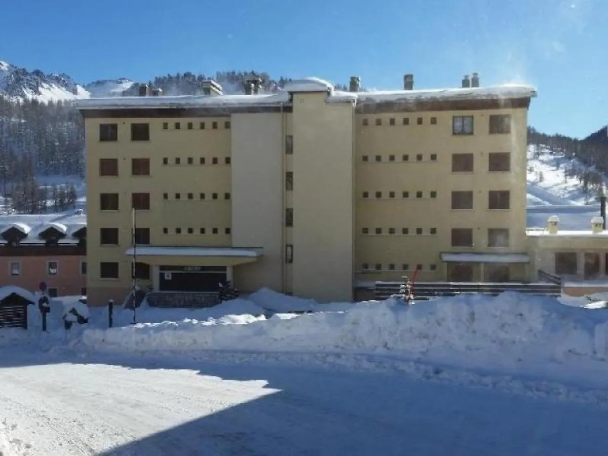 Apartment Petit Prix Studio 4 Pers. Proche Pistes Et Commerces Avec Balcon Sud, Acceptant Animaux - Fr-1-445-90 Montgenevre France