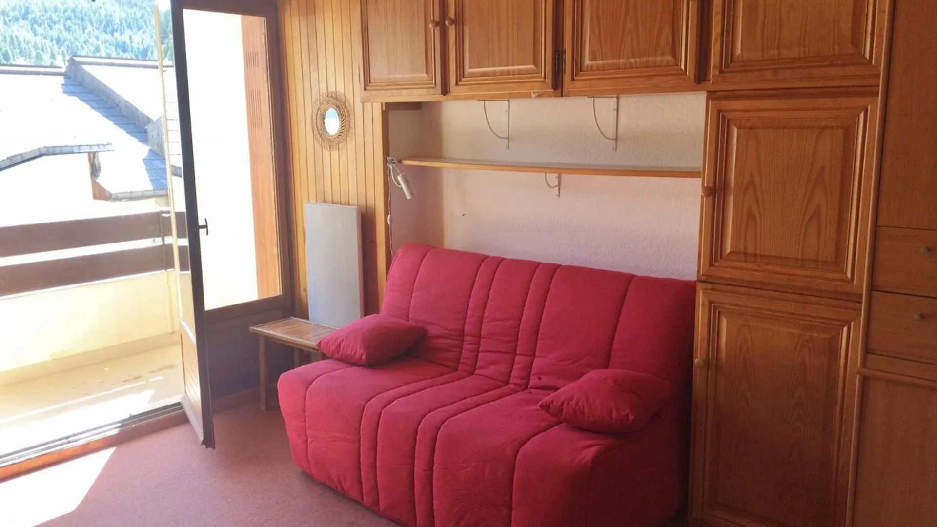 Petit Prix Studio 4 Pers. Proche Pistes Et Commerces Avec Balcon Sud, Acceptant Animaux - Fr-1-445-90 Montgenevre Apartment