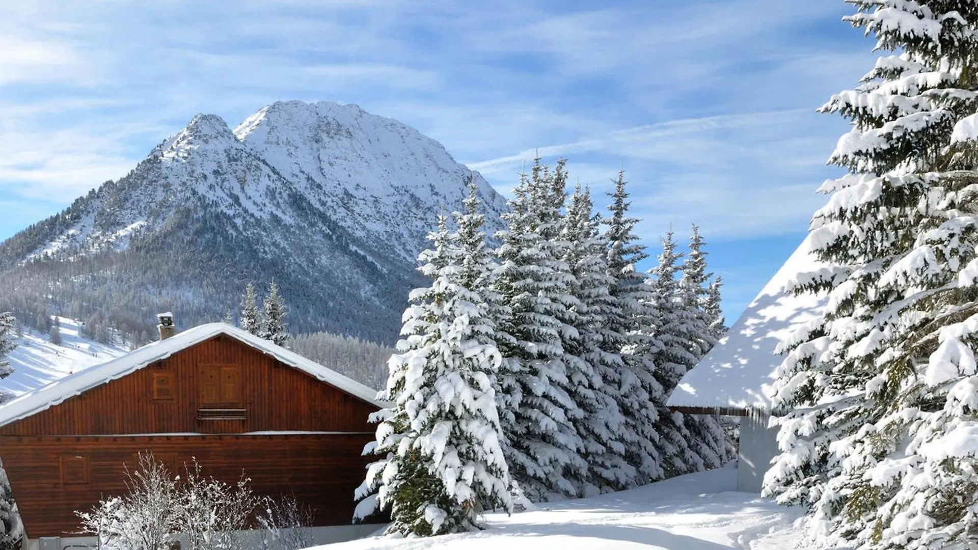 Petit Prix Studio 4 Pers. Proche Pistes Et Commerces Avec Balcon Sud, Acceptant Animaux - Fr-1-445-90 Montgenevre